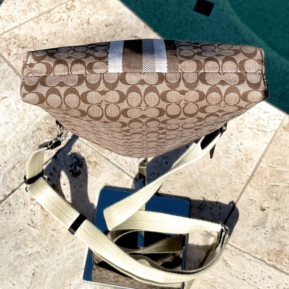 Coach Khaki/Mahogany Signature “C” Canvas Fabric/Leather XBody-adjustable Strap - Picture 8 of 16